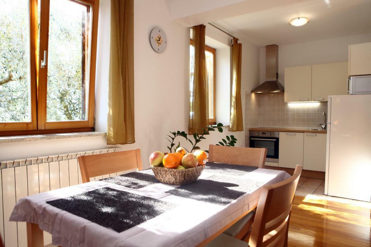 Peaceful Apartment Ankaran SP Bagian luar foto